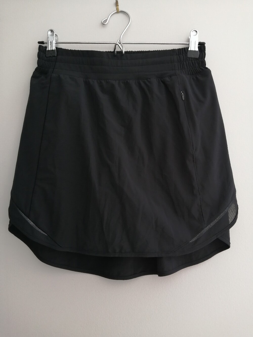 Lululemon Hotty Hot Skirt Skort Long Built In Shorts Black Running Skirt Size 6
